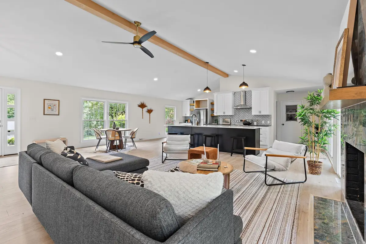 5239 Trousdale Dr, Nashville, TN 37220 - Image #1