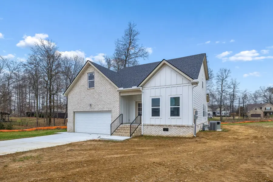 560 Oak Glen Dr, Smithville, TN 37166 - #2