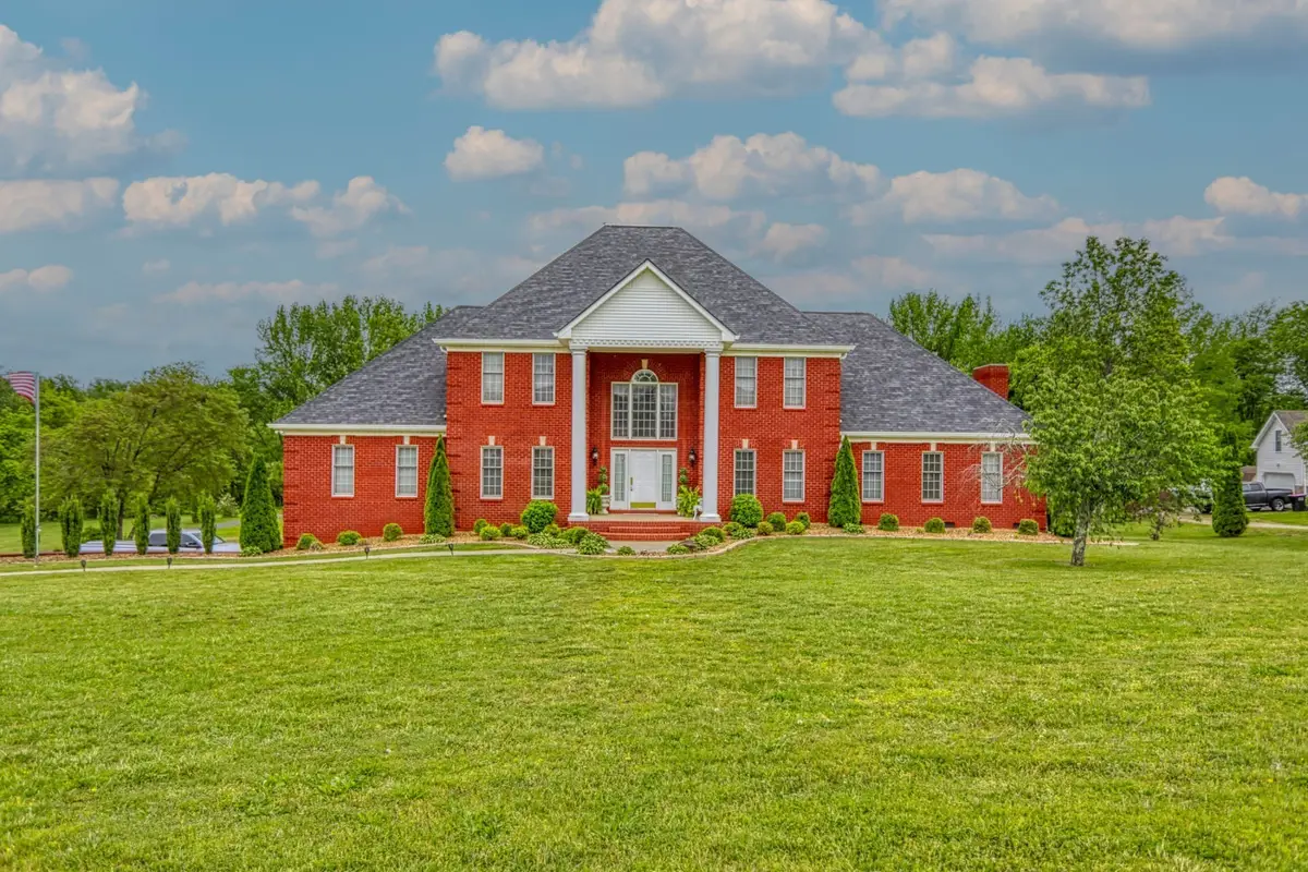 2025 Grandview Dr, Greenbrier, TN 37073 - Image #1