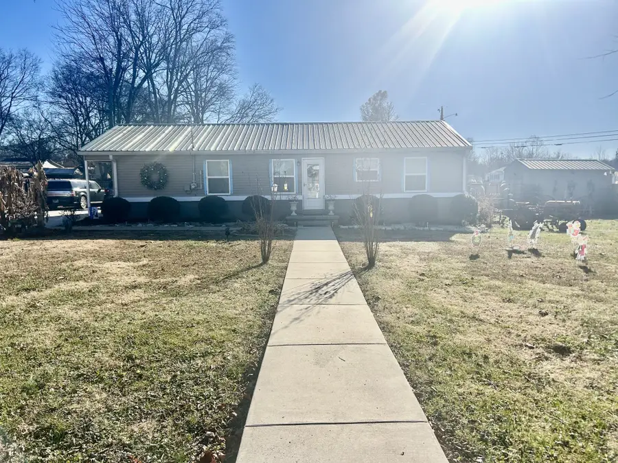 215 Alta Ave, Shelbyville, TN 37160 - Image #2