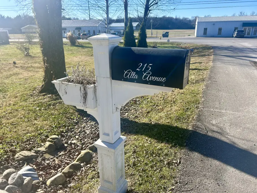 215 Alta Ave, Shelbyville, TN 37160 - Image #3