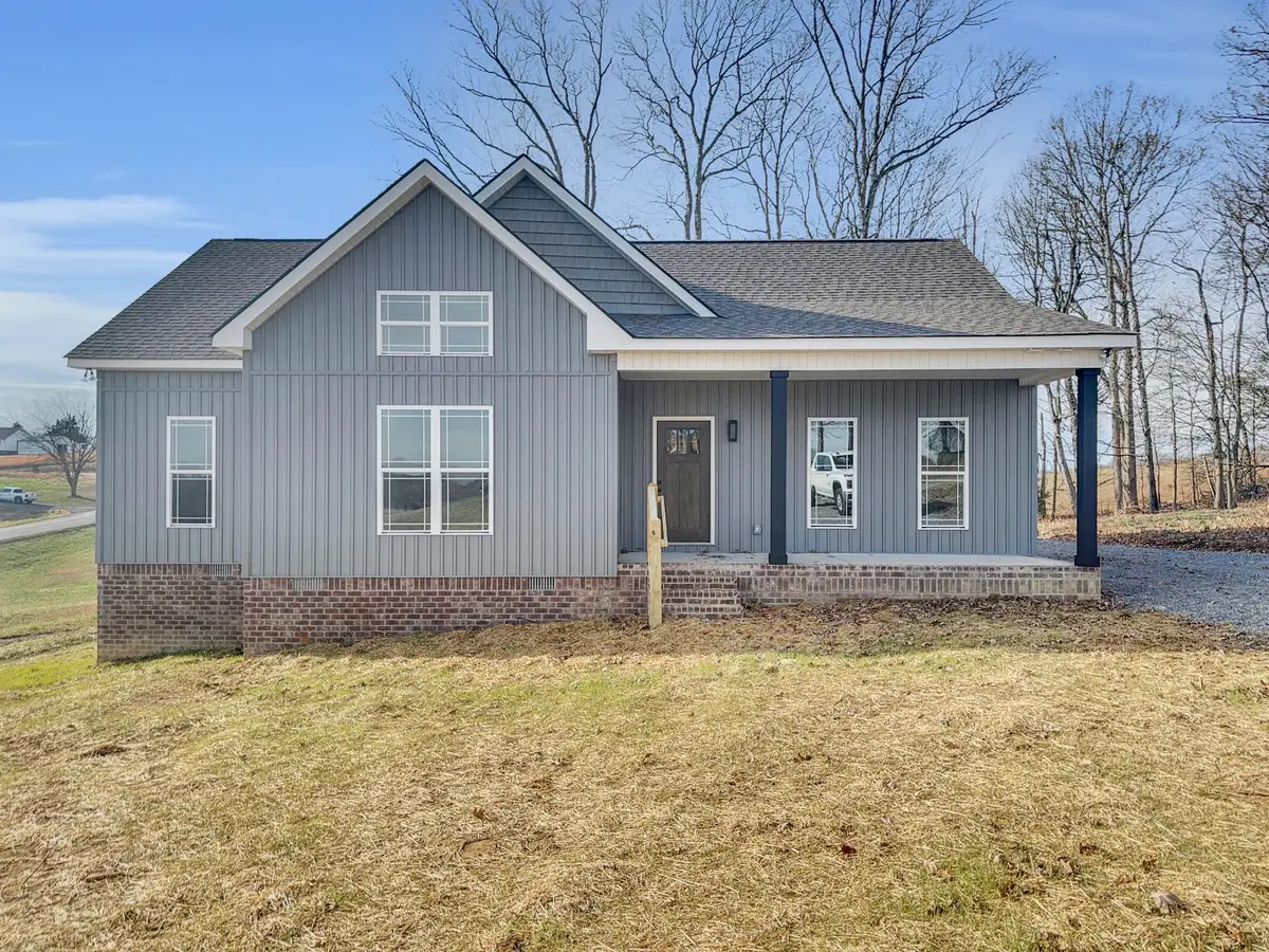 319 Lauren Ln, Westmoreland, TN 37186 - Image #1
