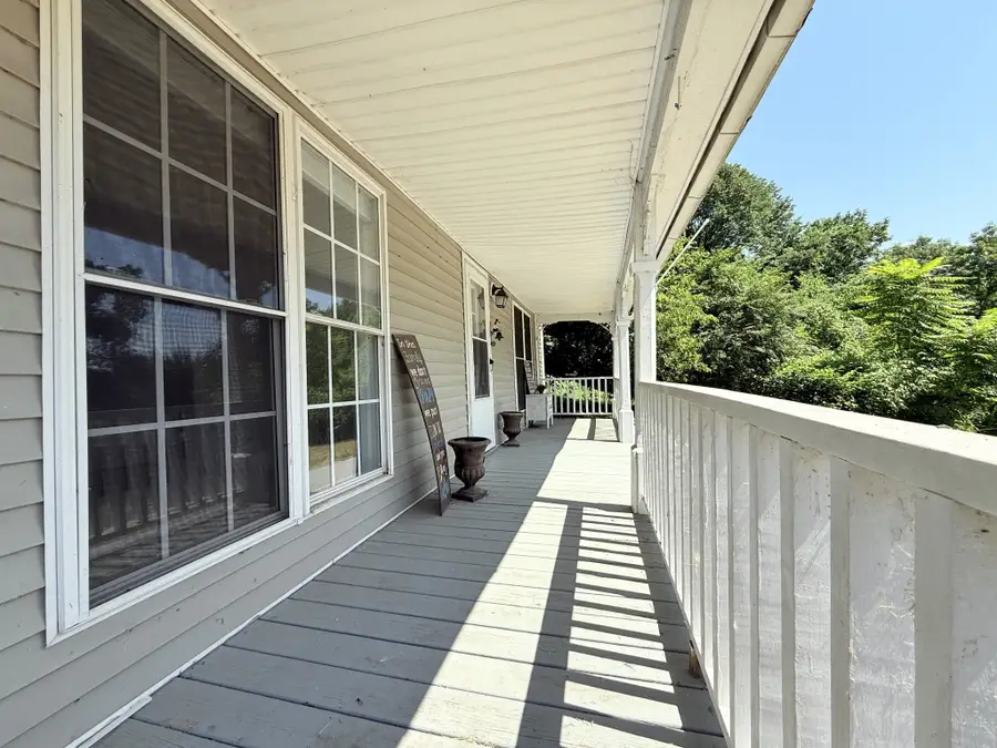 2844 Jarman Hollow Rd, Palmyra, TN 37142 - Image #3