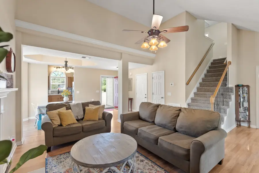 102 Williamsburg Dr, White House, TN 37188 - Image #3