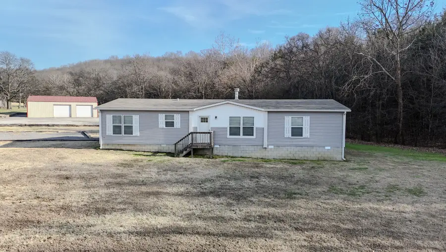 186 Aggie Perry Rd, Bethpage, TN 37022 - Image #2