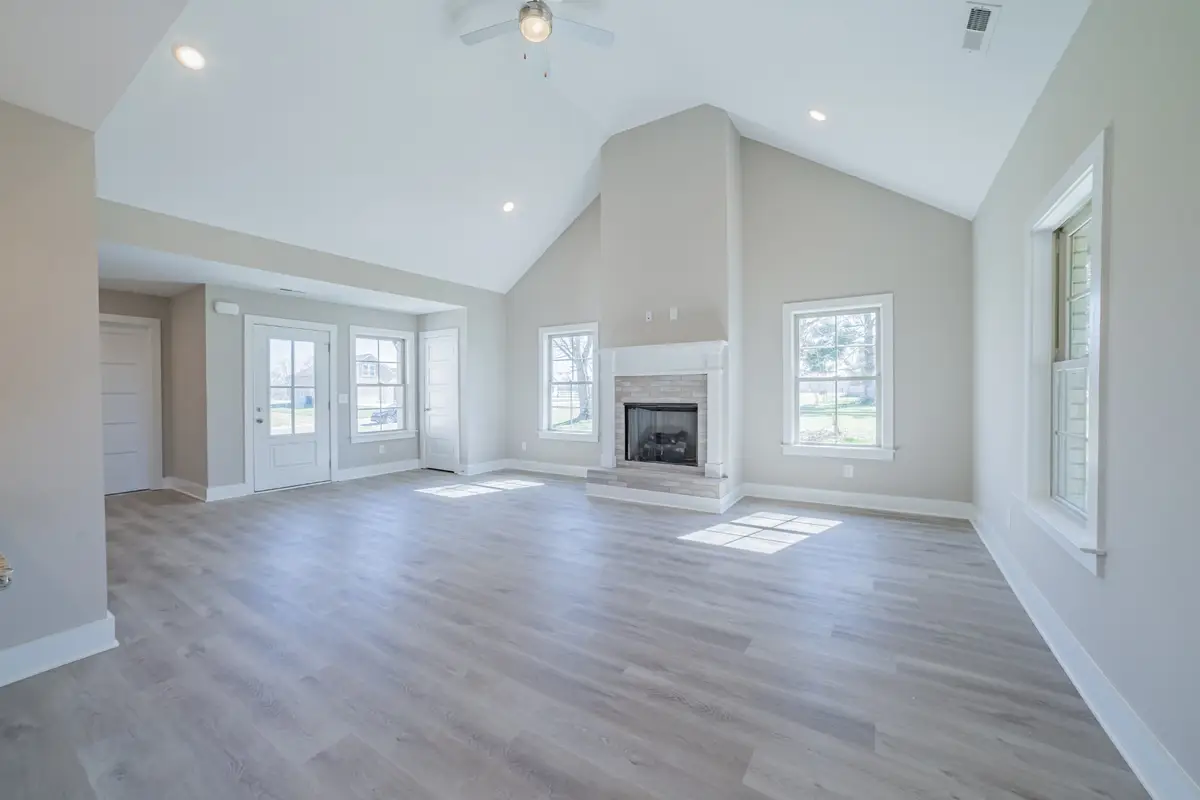 381 Copperas Creek Rd, Tullahoma, TN 37388 - Image #1