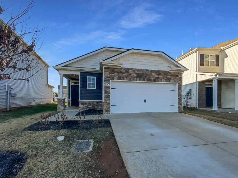 7009 Paisley Wood Dr, Antioch, TN 37013 - Image #2