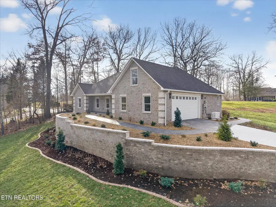 941 E Deer Creek Drive, Crossville, TN 38571 - Image #3