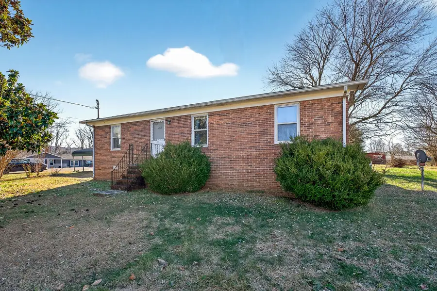 268 Fairview Cir, Sparta, TN 38583 - Image #2