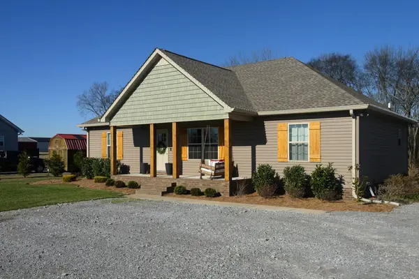 720 Armstrong Rd, Castalian Springs, TN 37031