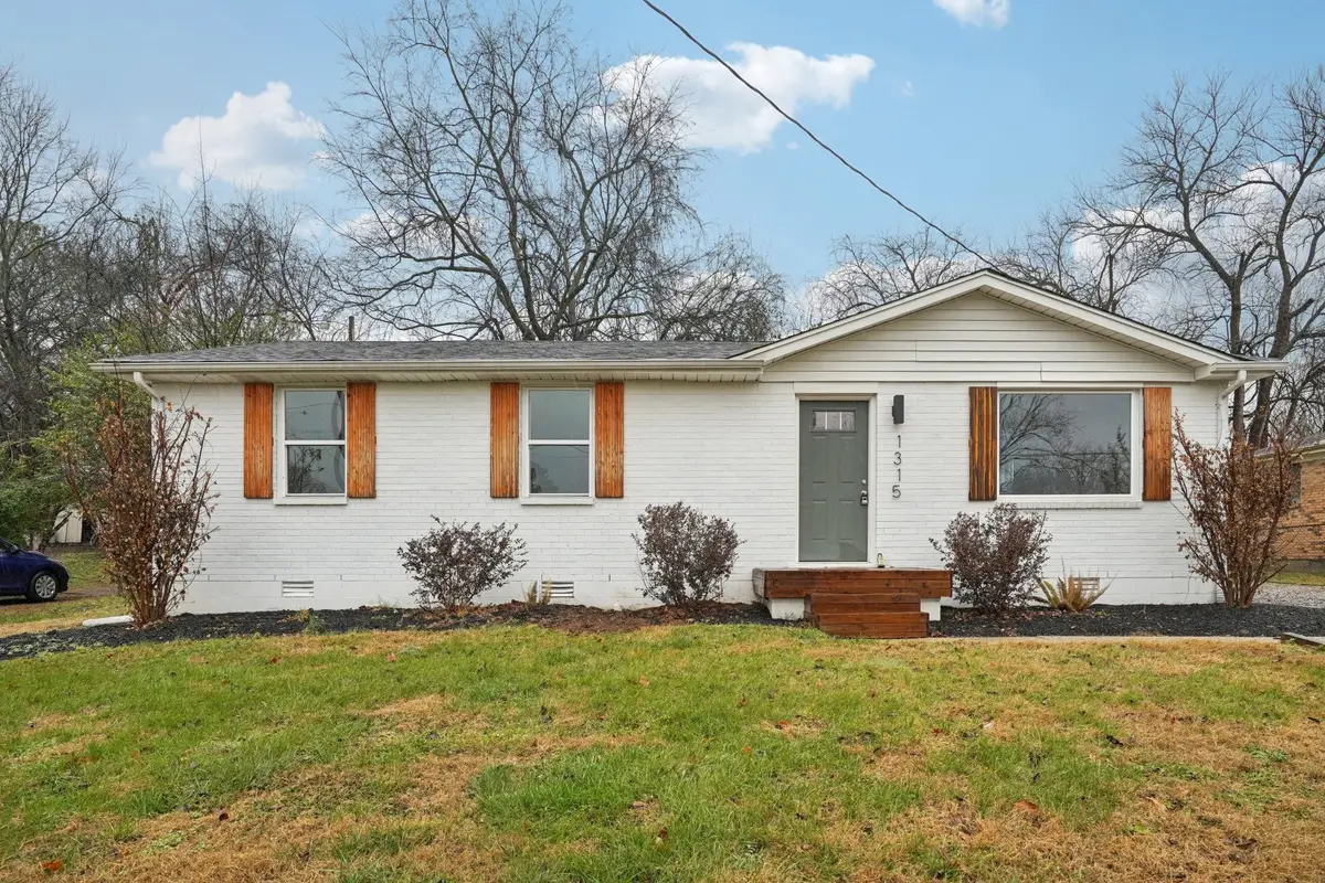 1315 Robin Hill Rd, Franklin, TN 37064 - Image #1