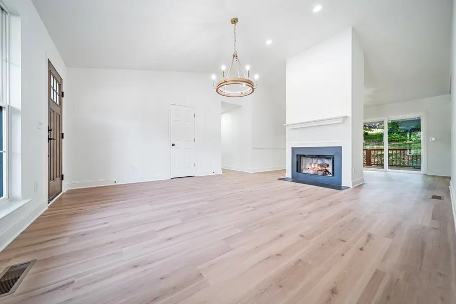 812 Hunters Crossing Ln, Springfield, TN 37172 - Image #3