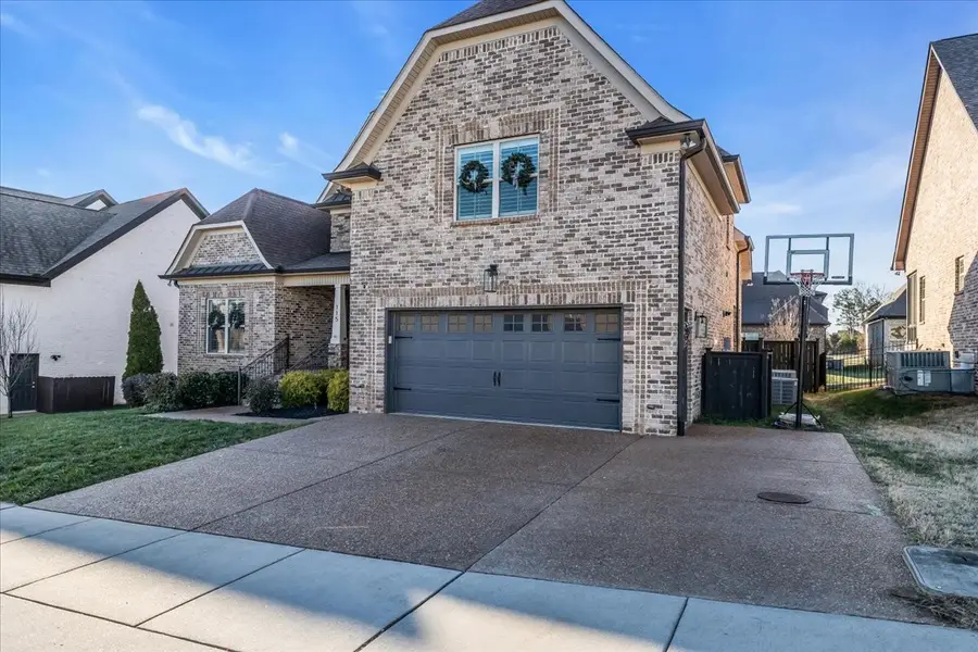 115 Shady Hollow Dr, Mount Juliet, TN 37122 - Image #2