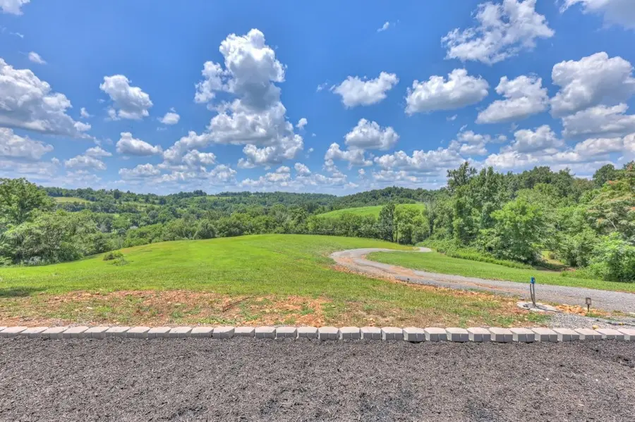 557 Ward Hollow Road, Shelbyville, TN 37160 - Image #2