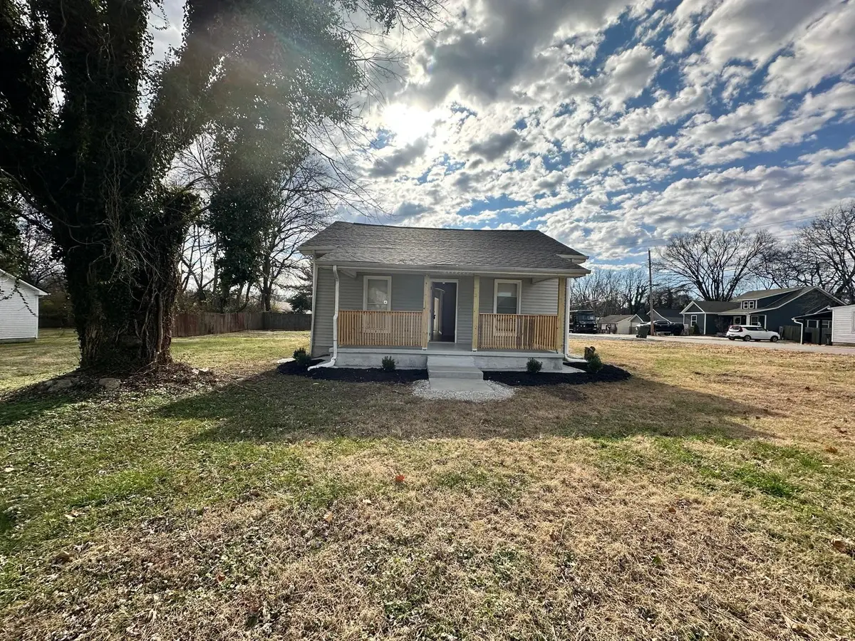 203 Coles Ferry Rd, Gallatin, TN 37066 - Image #1