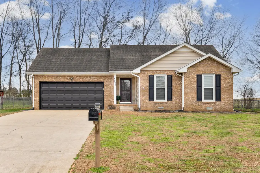 3208 S Senseney Cir S, Clarksville, TN 37042 - Image #2