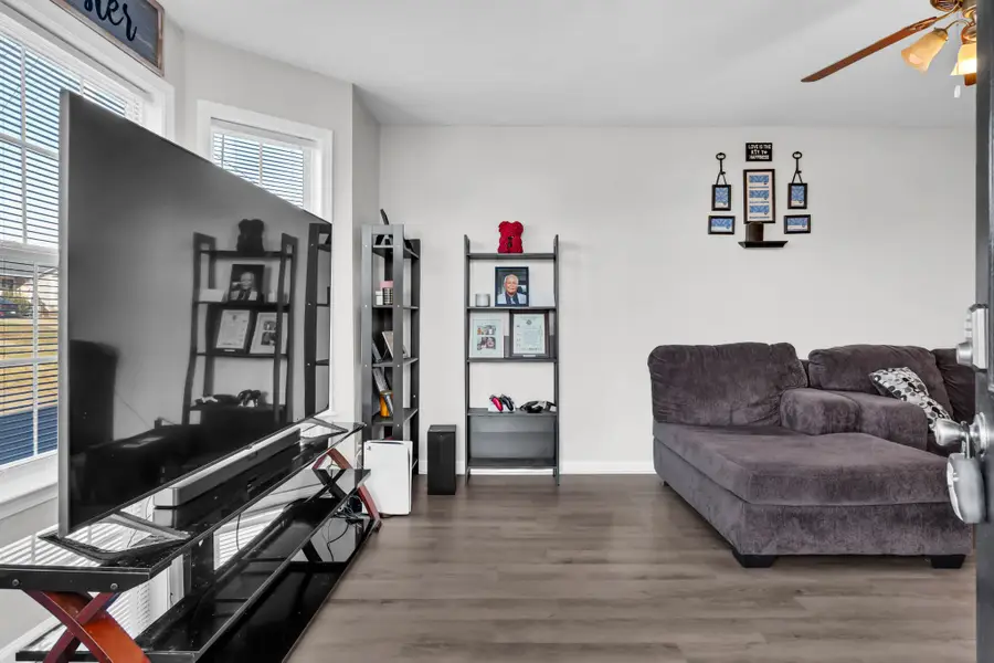 427 Filmore Rd, Oak Grove, KY 42262 - Image #3