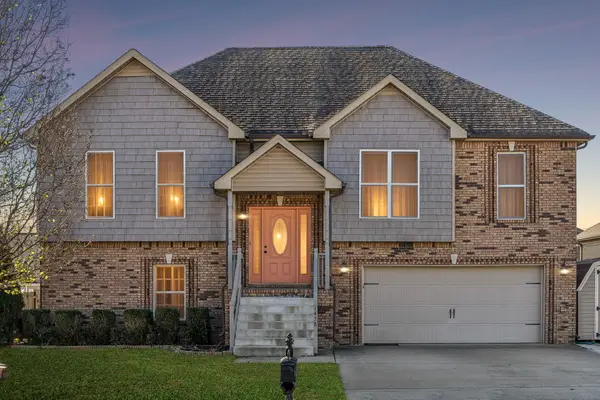 1438 Raven Rd, Clarksville, TN 37042