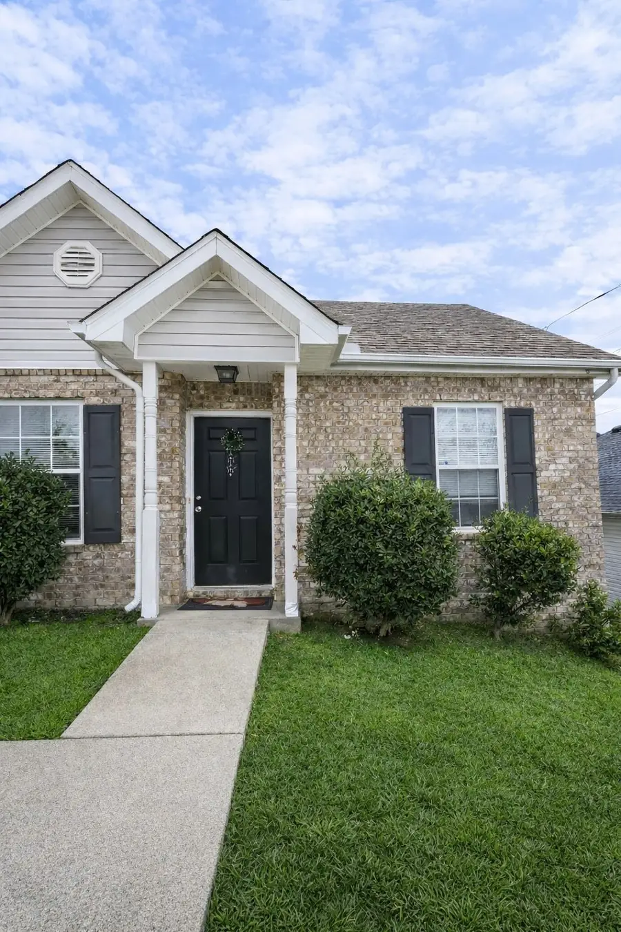 139 Dreville Dr, La Vergne, TN 37086 - Image #2