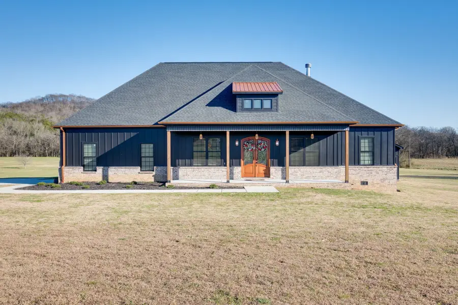 405 Shelbyville Hwy, Fayetteville, TN 37334 - Image #2