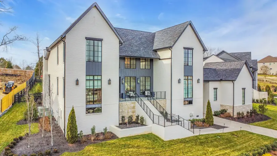 7060 Lanceleaf Dr, College Grove, TN 37046 - Image #2