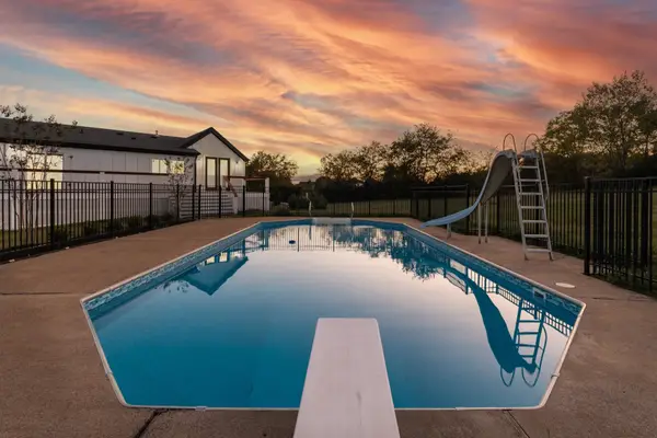 2752 Thompson Station Rd E, Thompsons Station, TN 37179