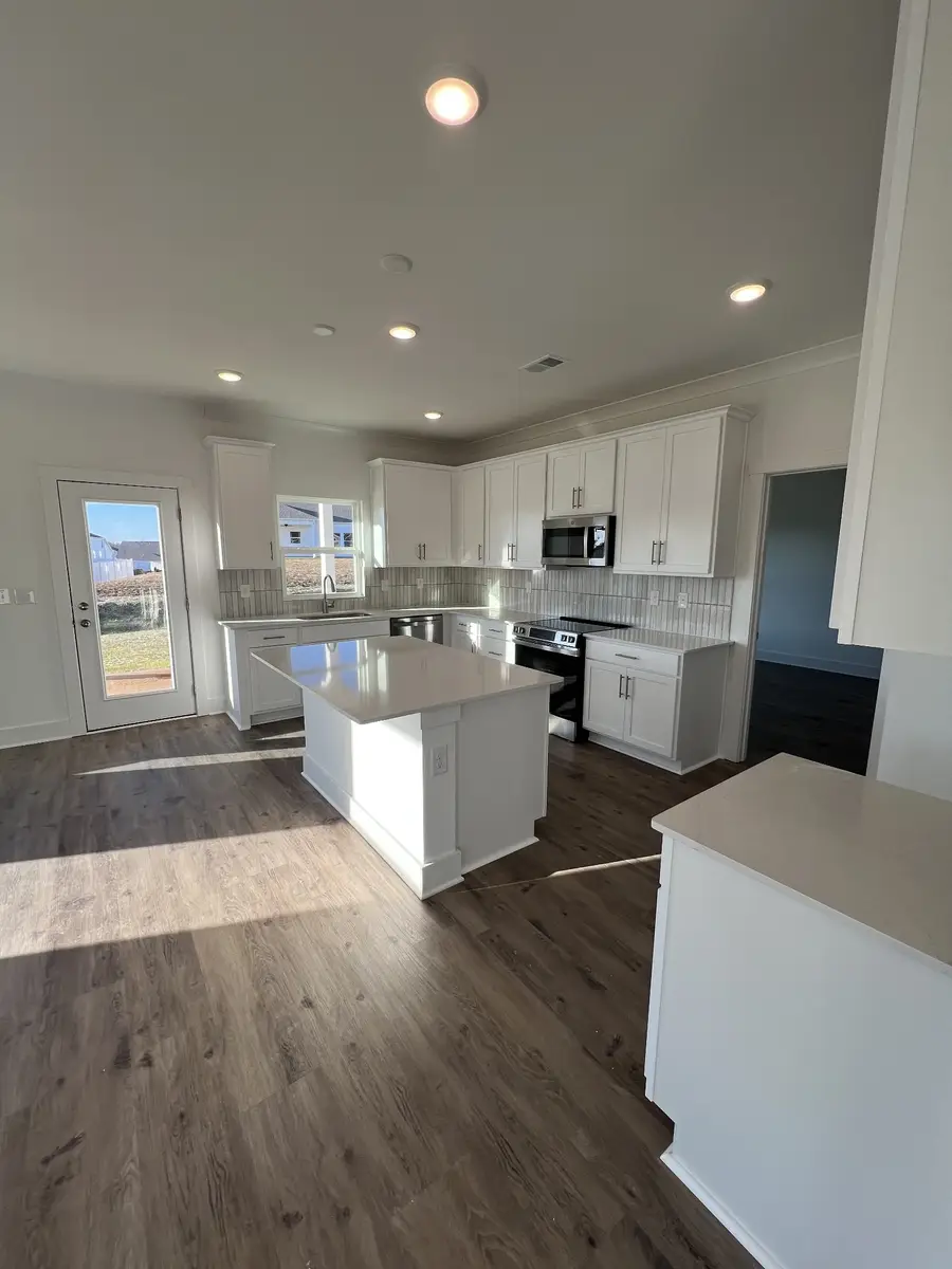 302 Strong Street, Columbia, TN 38401 - Image #3