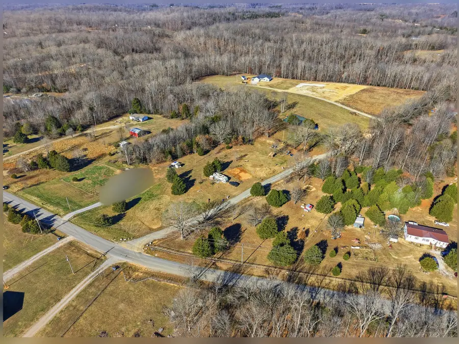 10688 Back Piney Rd, Bon Aqua, TN 37025 - Image #3