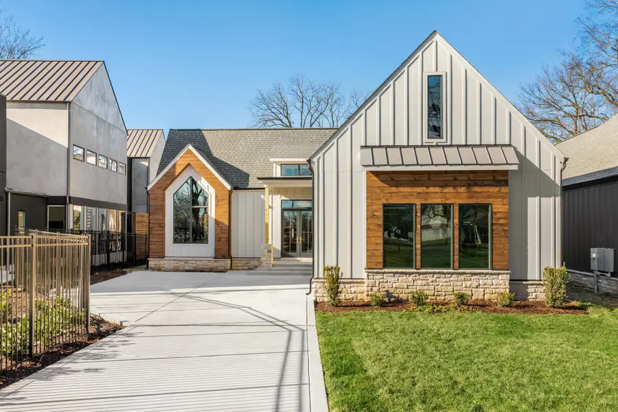 2306 Riverside Dr, Nashville, TN 37216 - Image #2