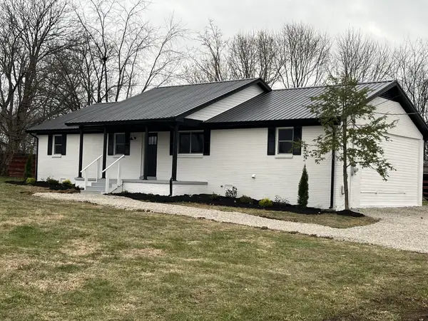 1047 New Deal Potts Rd, Cottontown, TN 37048