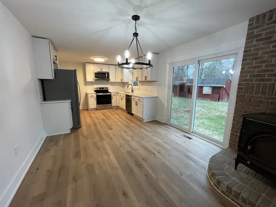 1047 New Deal Potts Rd, Cottontown, TN 37048 - Image #3