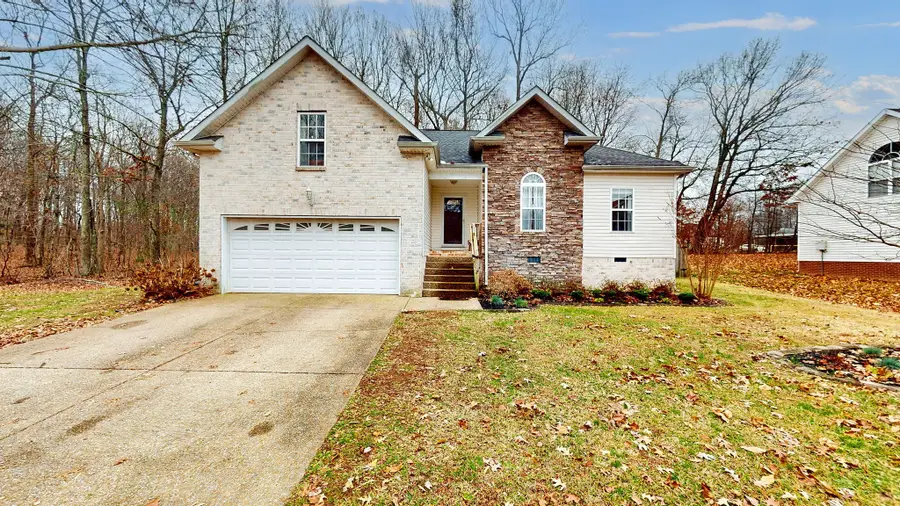 112 Holly Ln, White House, TN 37188 - Image #2