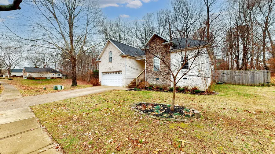 112 Holly Ln, White House, TN 37188 - Image #3