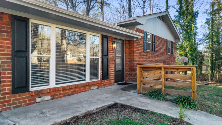 448 Apache Trail Nw, Cleveland, TN 37312 - Image #2