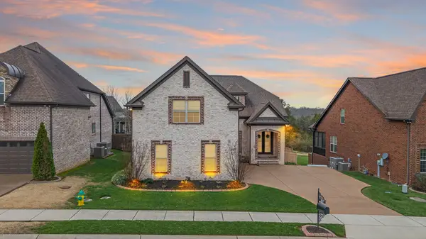 607 Southshore Pt, Mount Juliet, TN 37122