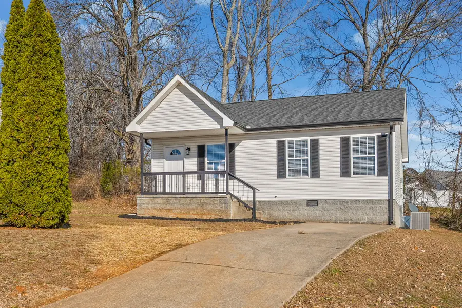 307 Lafayette Point Cir, Clarksville, TN 37042 - Image #2