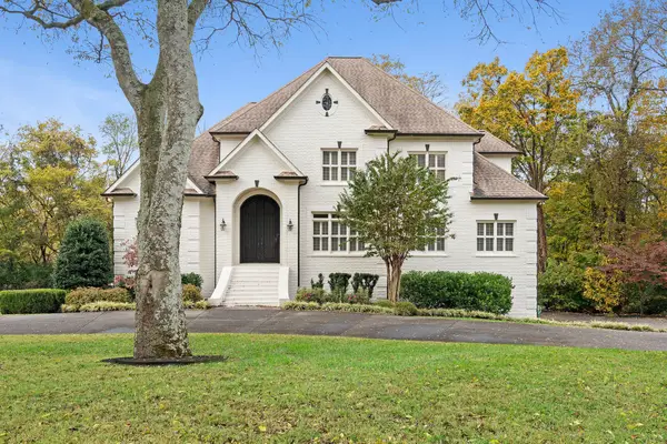 828 Woodburn Dr, Brentwood, TN 37027