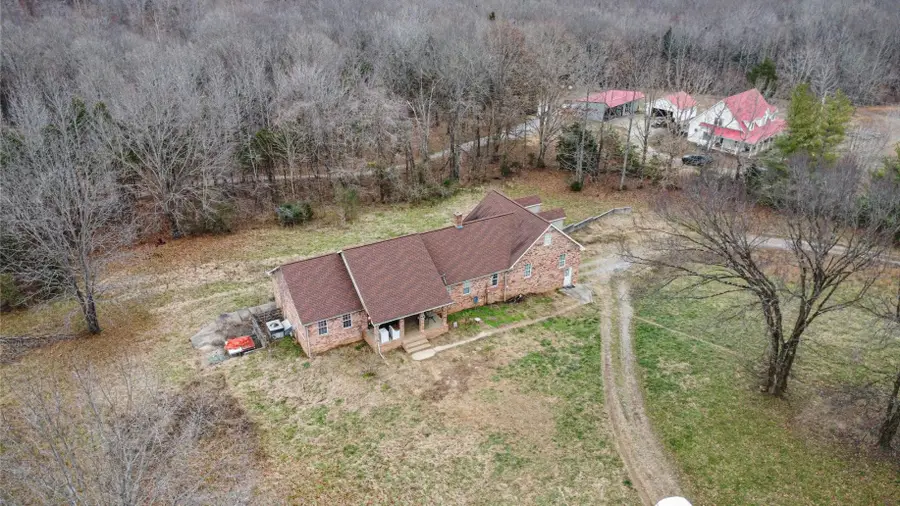 2660 Slayden Marion Rd, Cumberland Furnace, TN 37051 - Image #3
