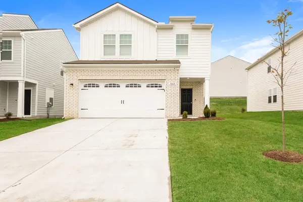 1068 Large Poppy Dr, La Vergne, TN 37086