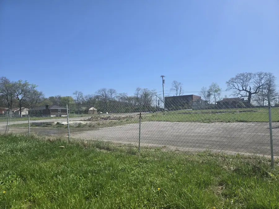 3700 Fairview Dr, Nashville, TN 37218 - Image #3