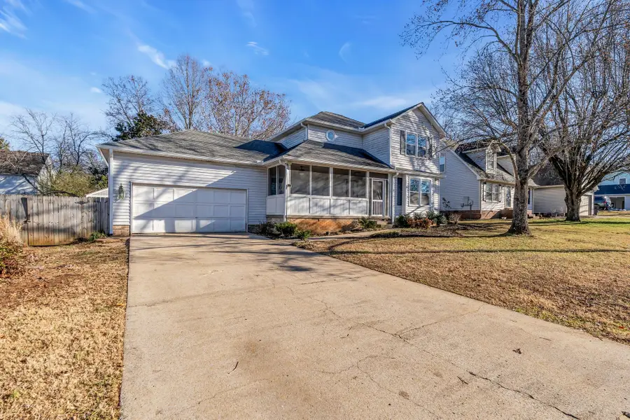 2440 Laurel Hill Ct, Murfreesboro, TN 37129 - Image #3