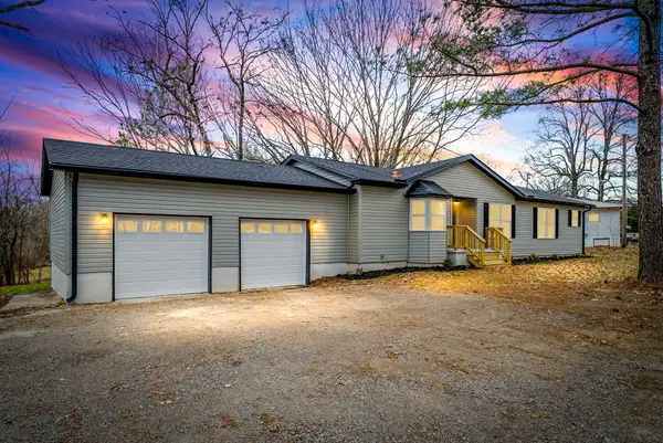 1402 Cagle Rd, Ashland City, TN 37015