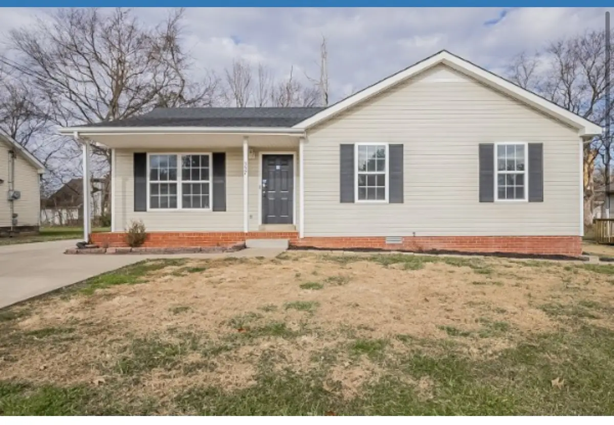337 Erie Dr, Clarksville, TN 37040 - Image #1