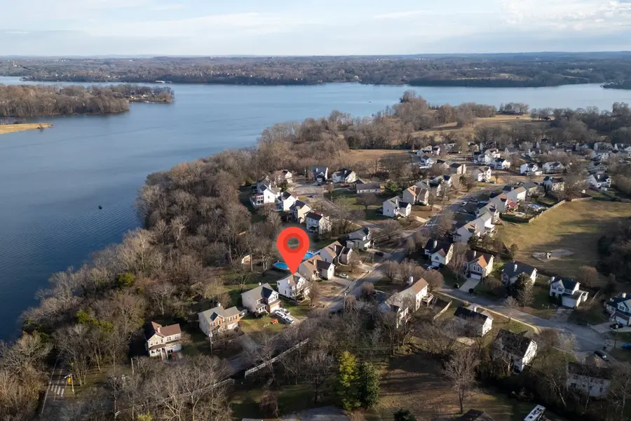 107 Waters Edge Ln, Hendersonville, TN 37075 - Image #2