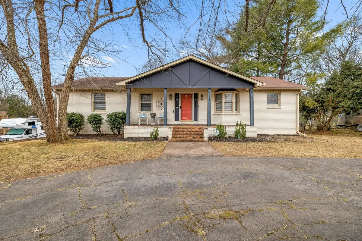 411 Campfire Dr, Murfreesboro, TN 37129 - Image #1