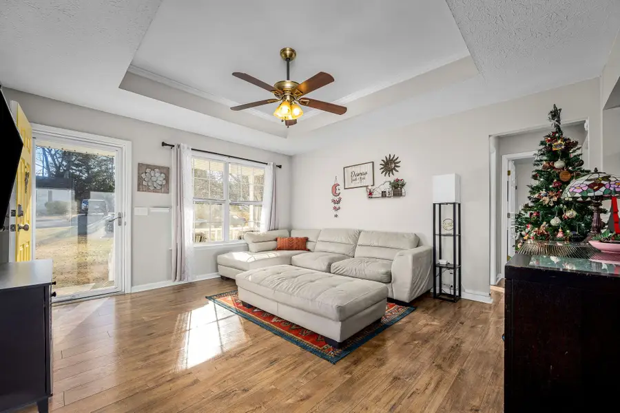 108 Hampton Dr, La Vergne, TN 37086 - Image #3