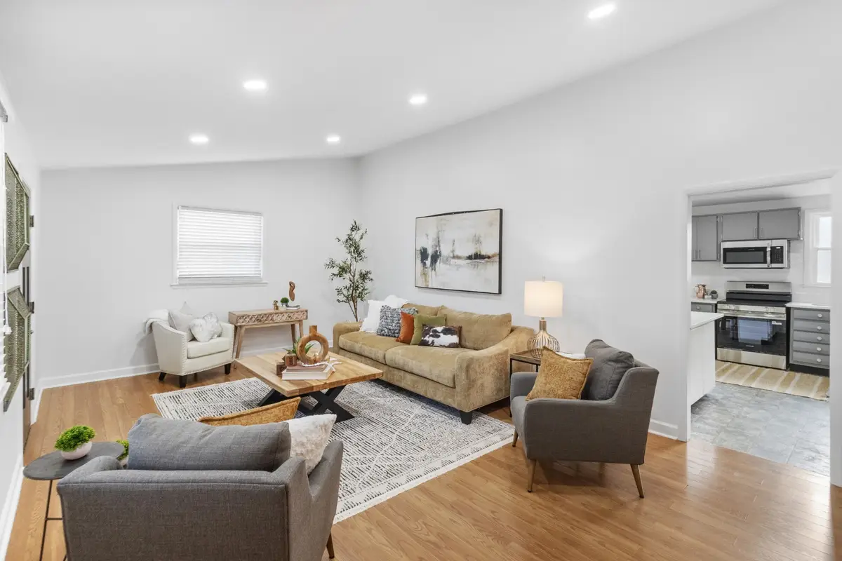 2437 Fairbrook Dr, Nashville, TN 37214 - #1