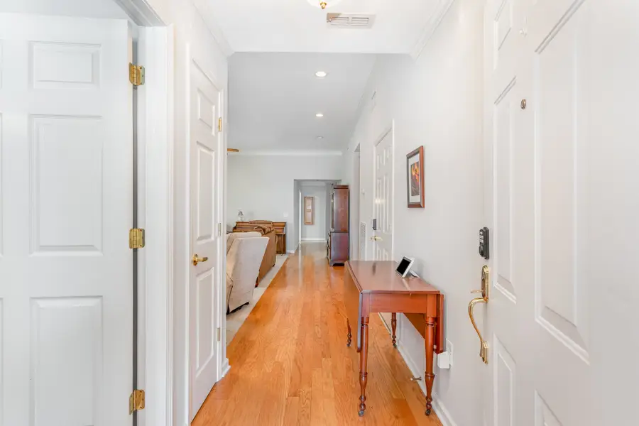 646 Forest Glen Cir, Murfreesboro, TN 37128 - Image #2