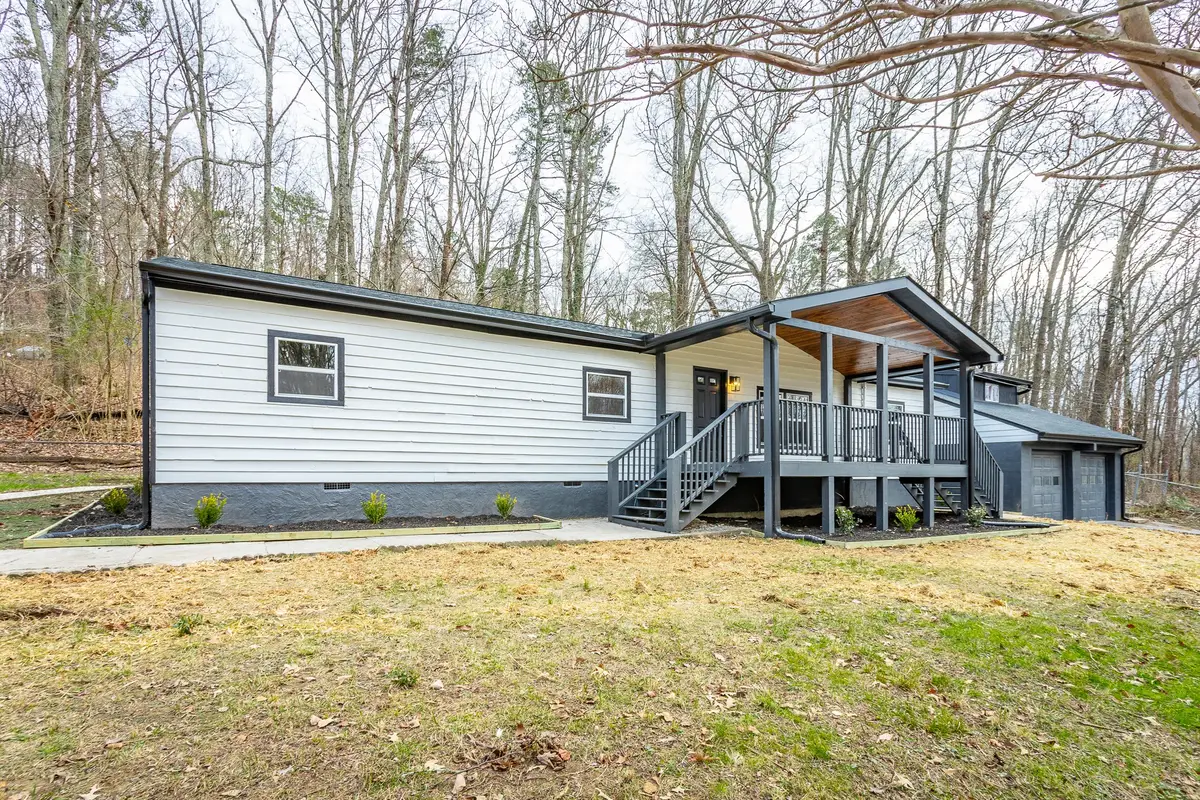 430 Montclair Dr, Rossville, GA 30741 - Image #1