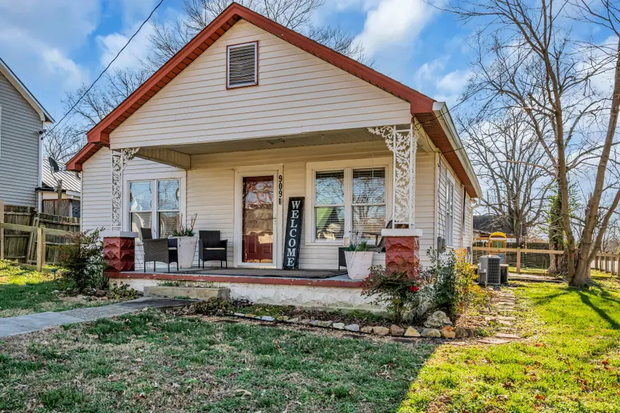 909 West 1st Street, Dickson, TN 37055 - Image #3